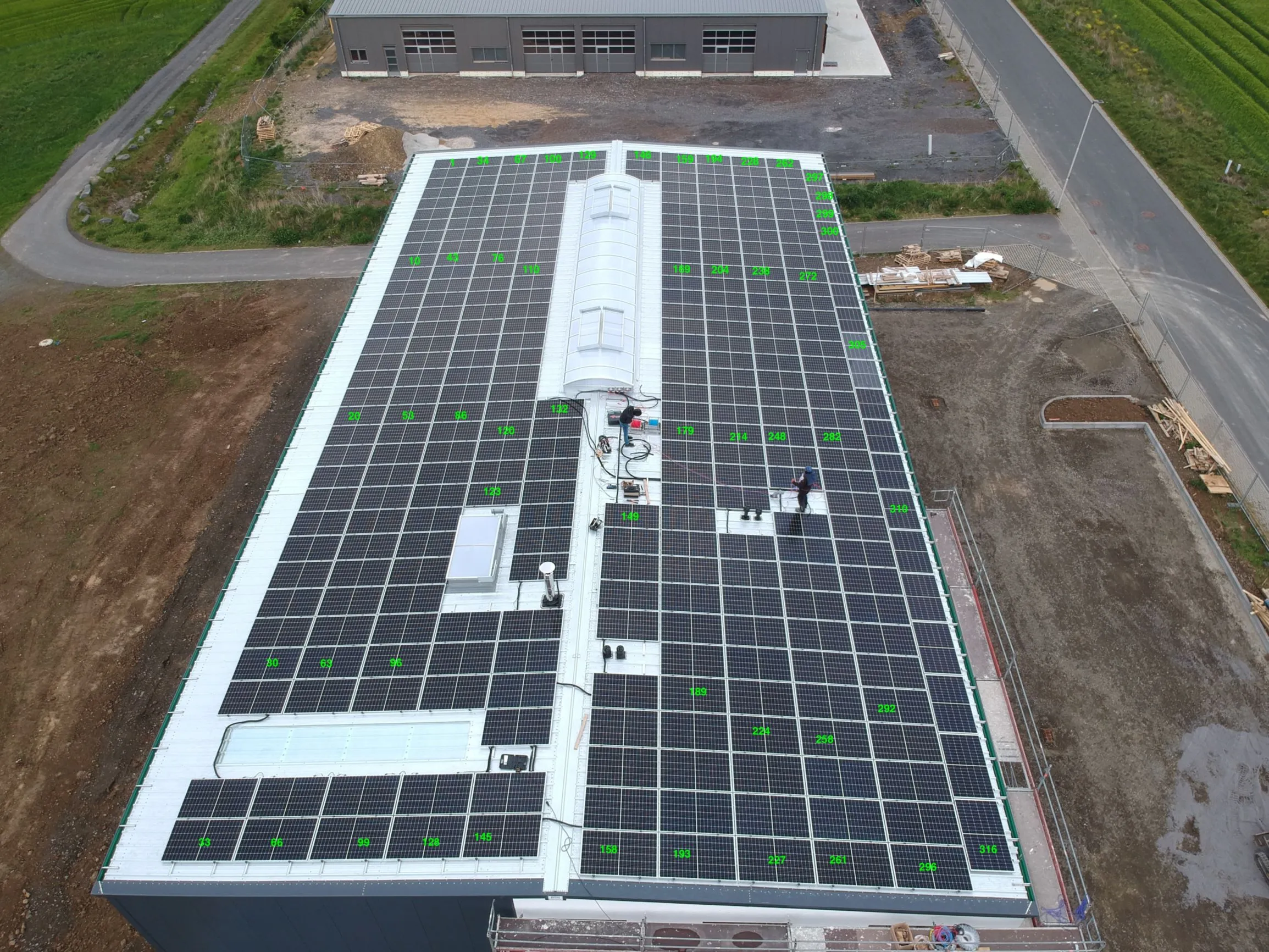 Produktionshalle Burgbrohl - 99,9 kWp PV-Anlage